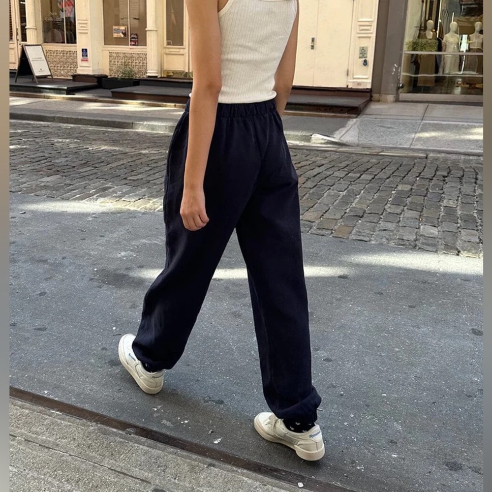 Brandy Melville Rosa Sweatpants Navy